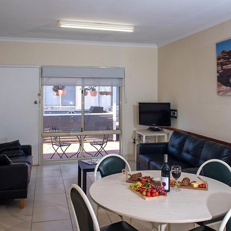 Api Pelican Beach Front Apartments Kalbarri Exterior photo
