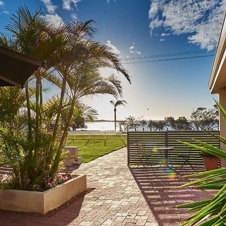Api Pelican Beach Front Apartments Kalbarri Exterior photo