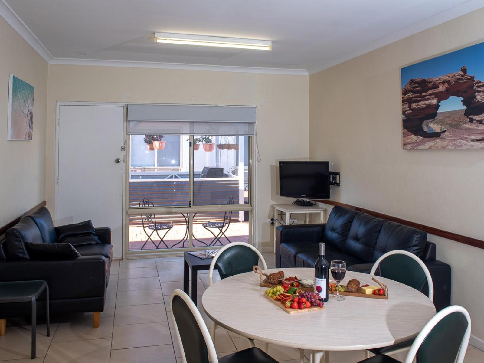 Api Pelican Beach Front Apartments Kalbarri Exterior photo